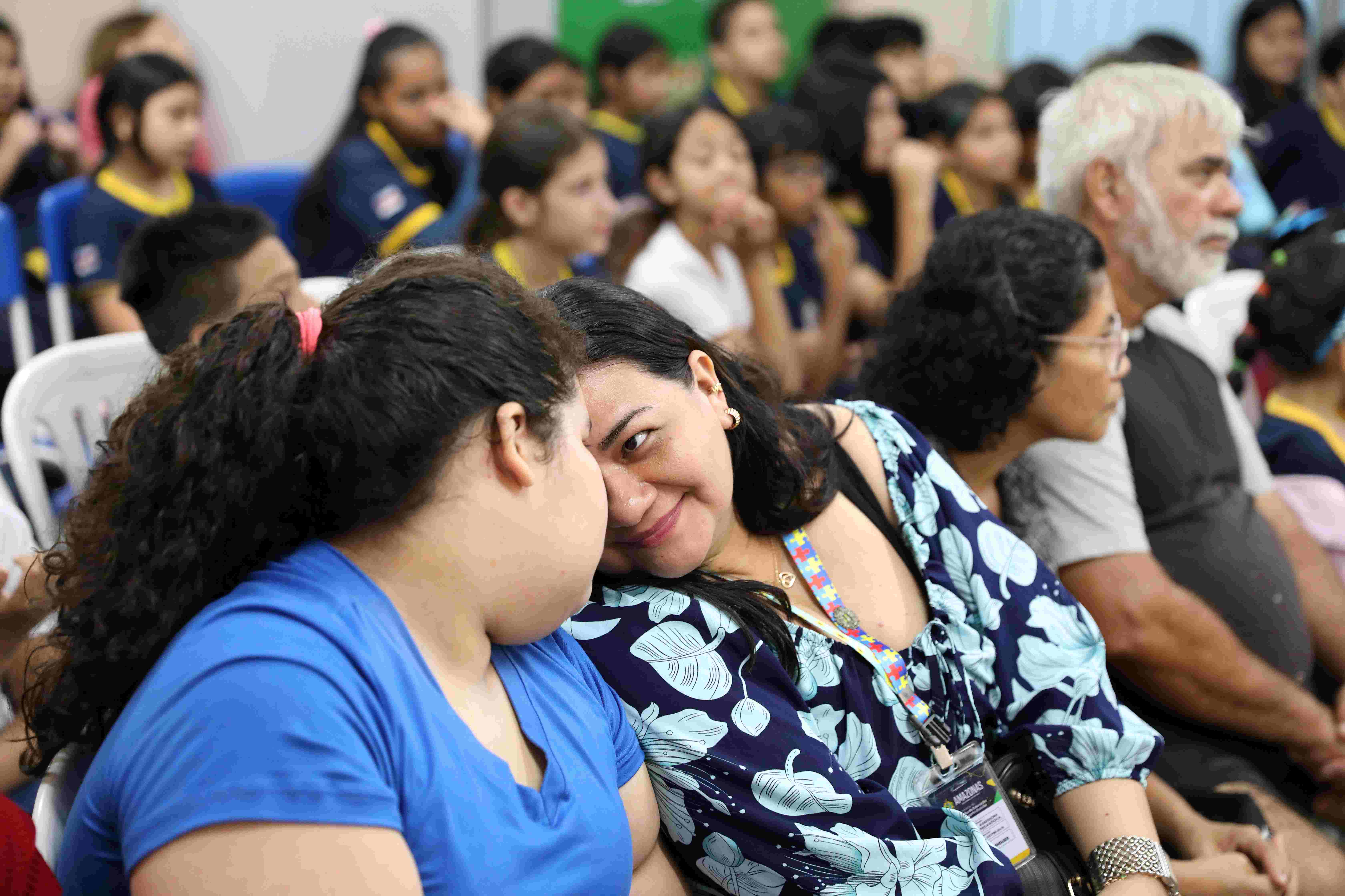 Educacao Conscientizacao Autismo Mae Helen Aluna Livia Foto Euzivaldo Queiroz